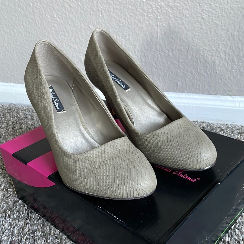 Michael Antonio Heels